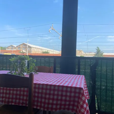 Apartment Ej Station Corner Verona